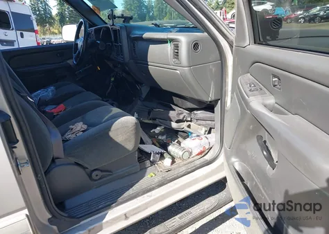 2004 Chevrolet Silverado 2500Hd Ls from USA, damaged, VIN 1GCHK29294E264047